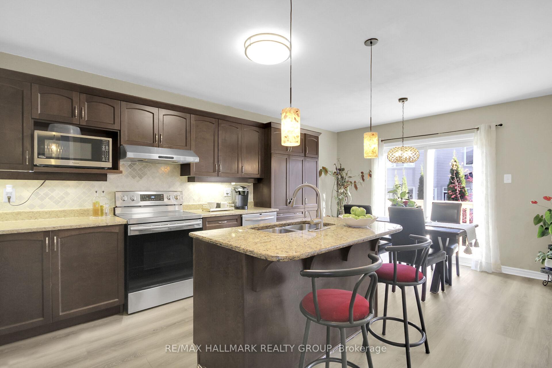 Photo 11 of 3590 Cambrian Road, Ottawa, Barrhaven - Half Moon Bay — HOMEH