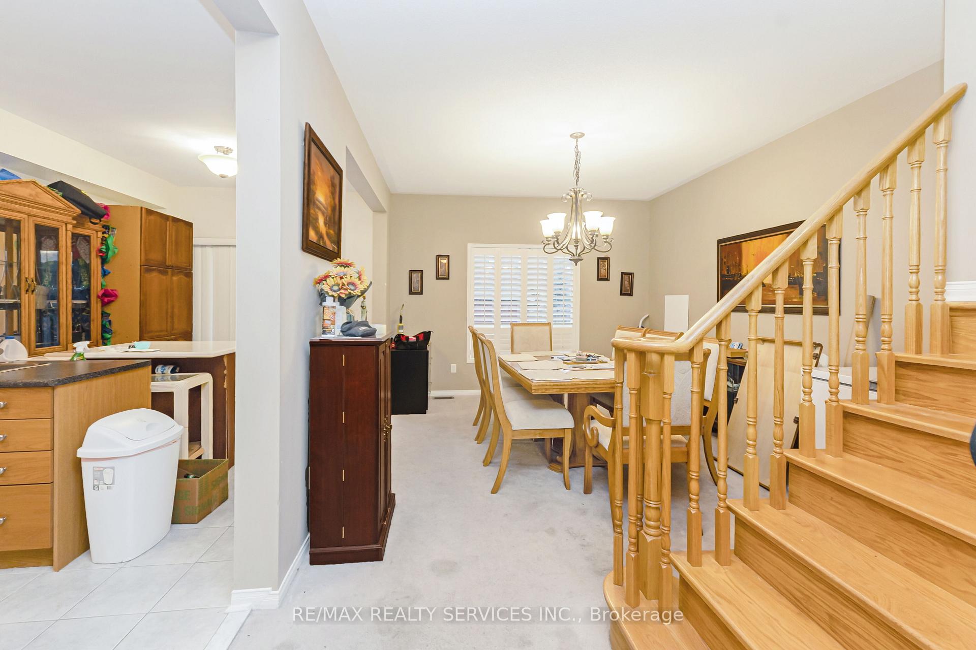 Photo 8 of 12 Commodore Drive, Brampton, Credit Valley — HOMEH