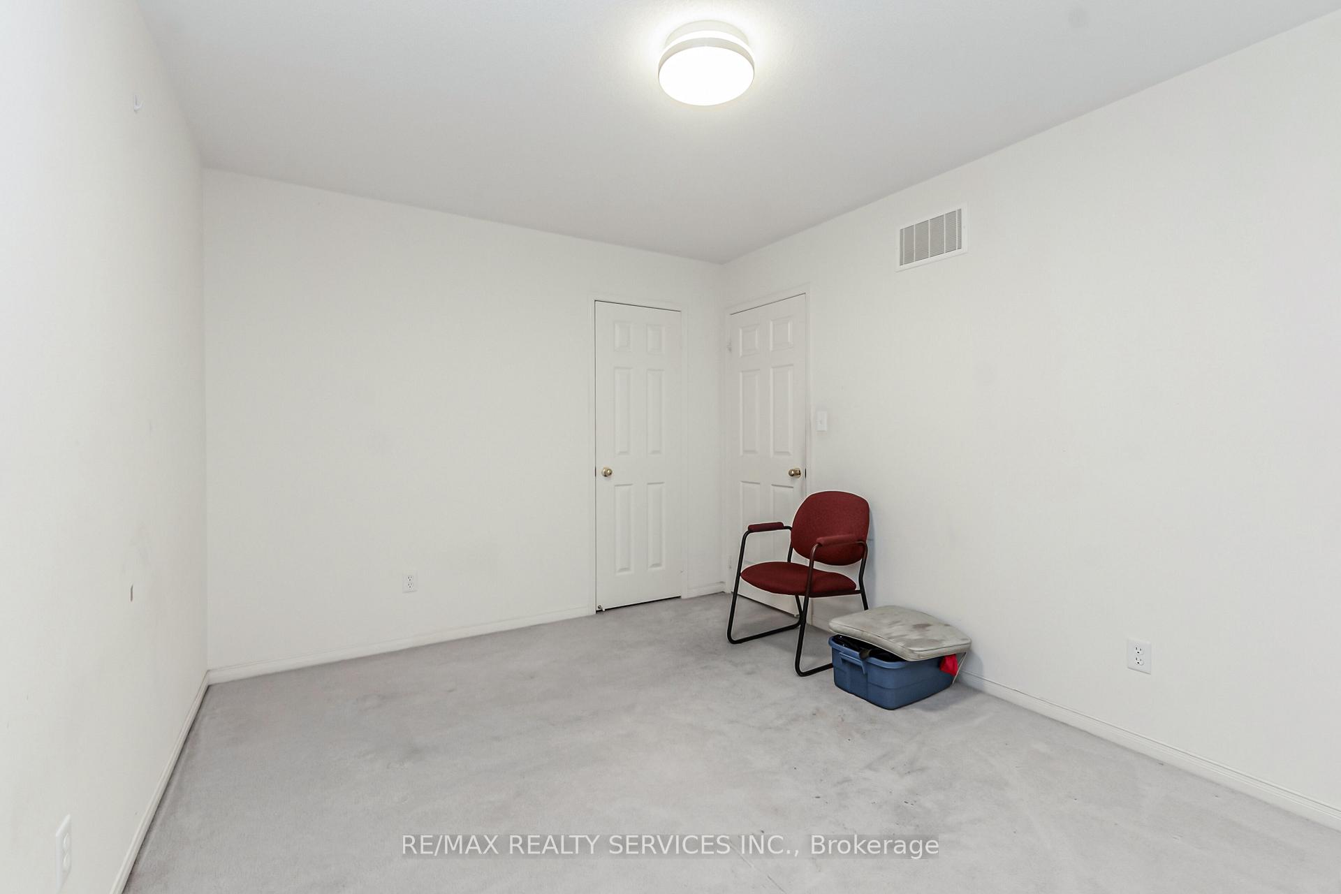 Photo 22 of 12 Commodore Drive, Brampton, Credit Valley — HOMEH