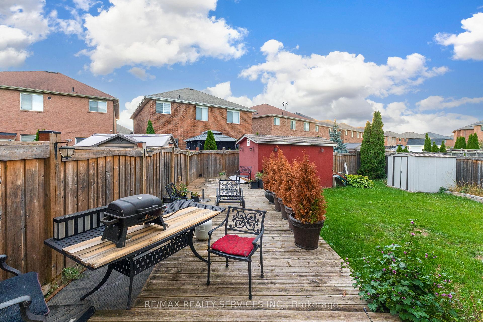 Photo 31 of 12 Commodore Drive, Brampton, Credit Valley — HOMEH