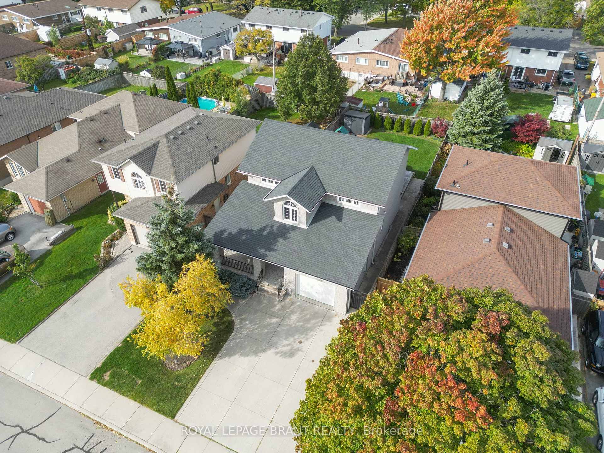 Photo 4 of 110 Fieldway Drive, Hamilton, Bruleville — HOMEH