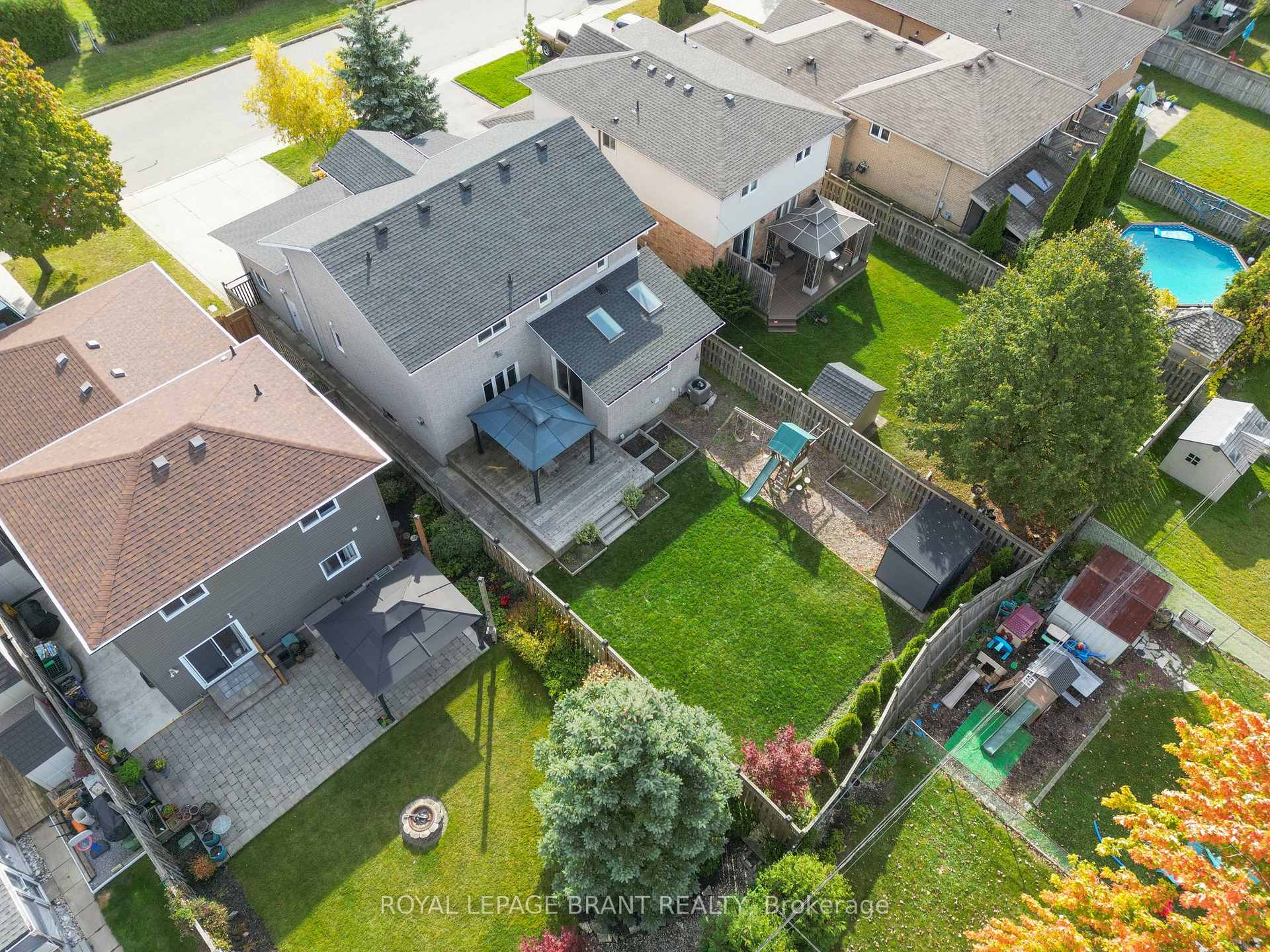 Photo 5 of 110 Fieldway Drive, Hamilton, Bruleville — HOMEH