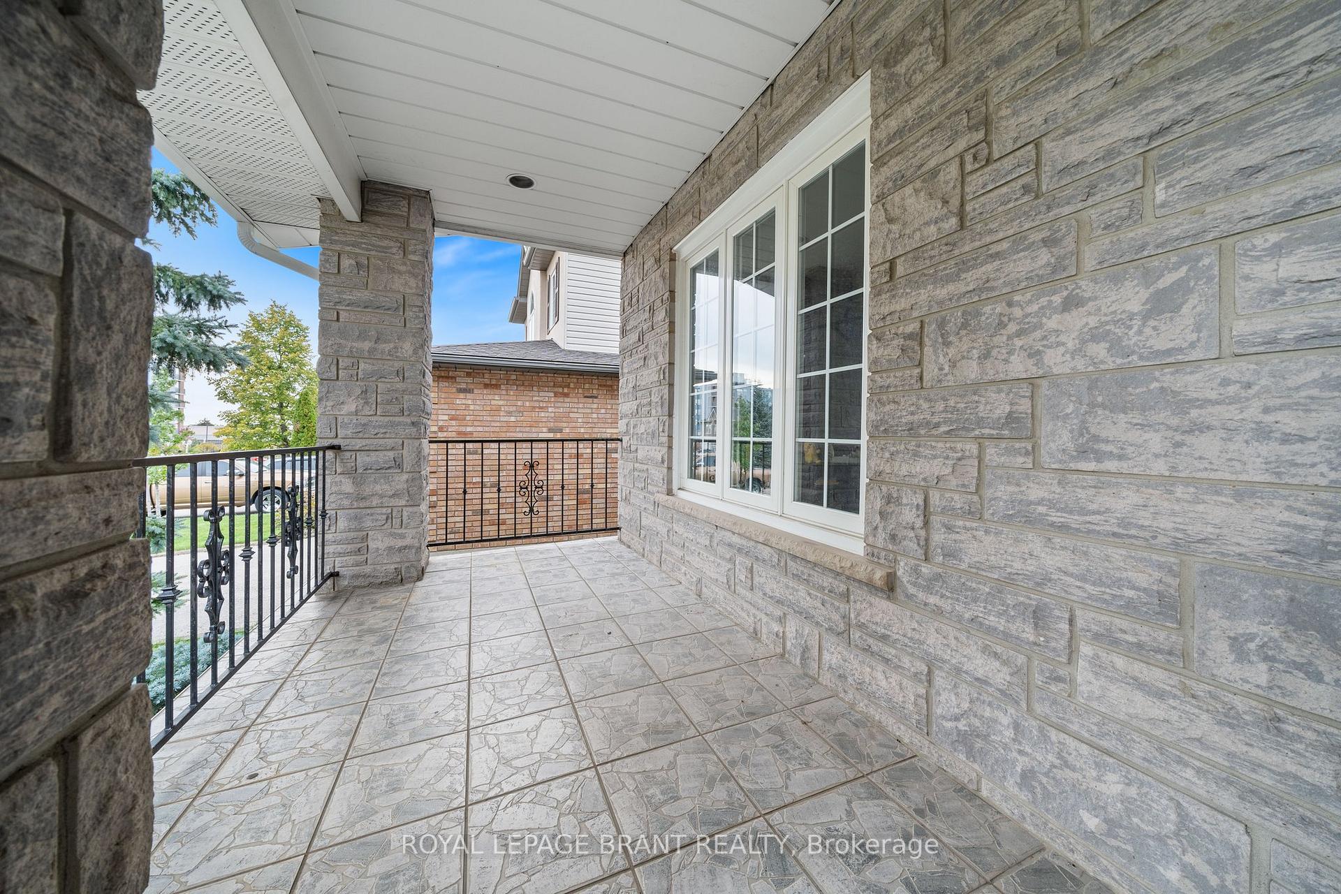 Photo 9 of 110 Fieldway Drive, Hamilton, Bruleville — HOMEH