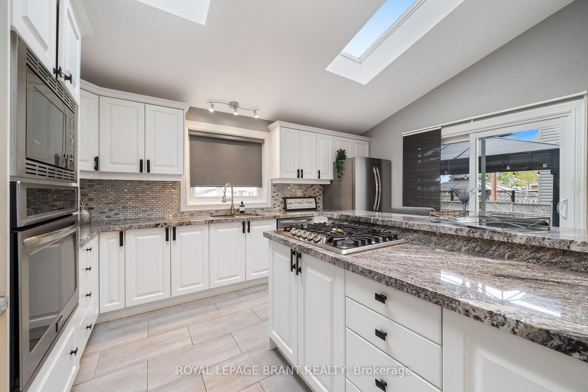 Photo 24 of 110 Fieldway Drive, Hamilton, Bruleville — HOMEH