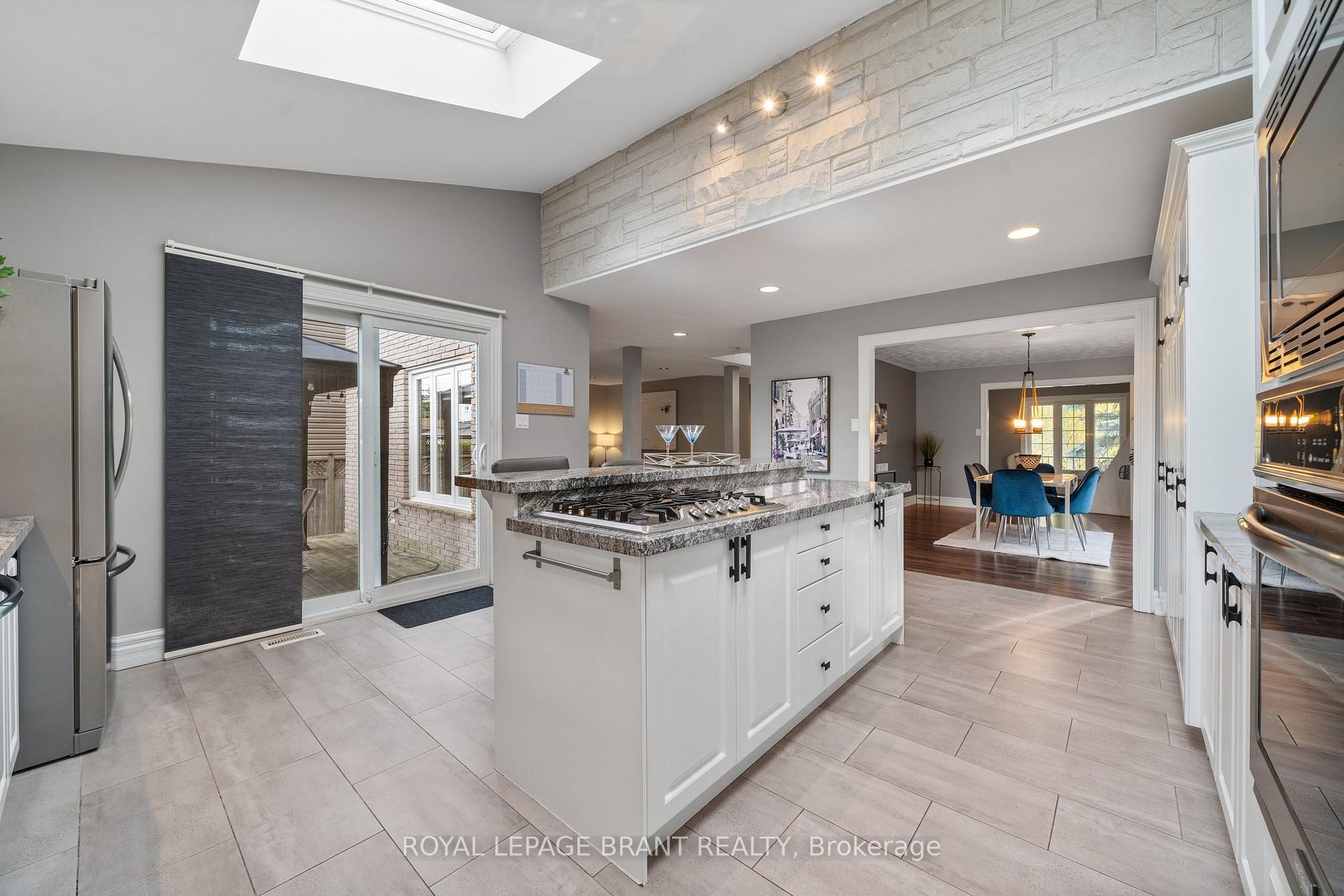 Photo 26 of 110 Fieldway Drive, Hamilton, Bruleville — HOMEH
