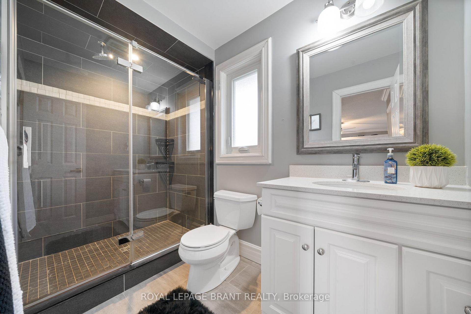 Photo 32 of 110 Fieldway Drive, Hamilton, Bruleville — HOMEH