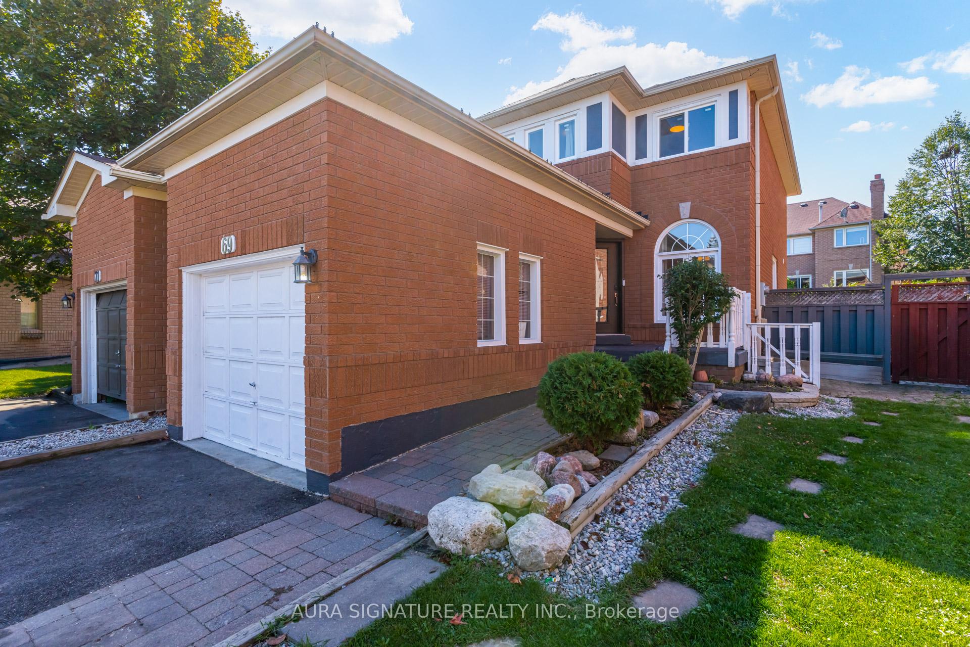 Photo 3 of 69 Alaskan Summit Court, Brampton, Sandringham-Wellington — HOMEH