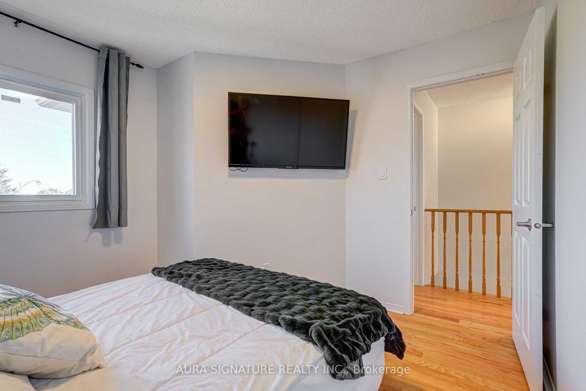 Photo 26 of 69 Alaskan Summit Court, Brampton, Sandringham-Wellington — HOMEH