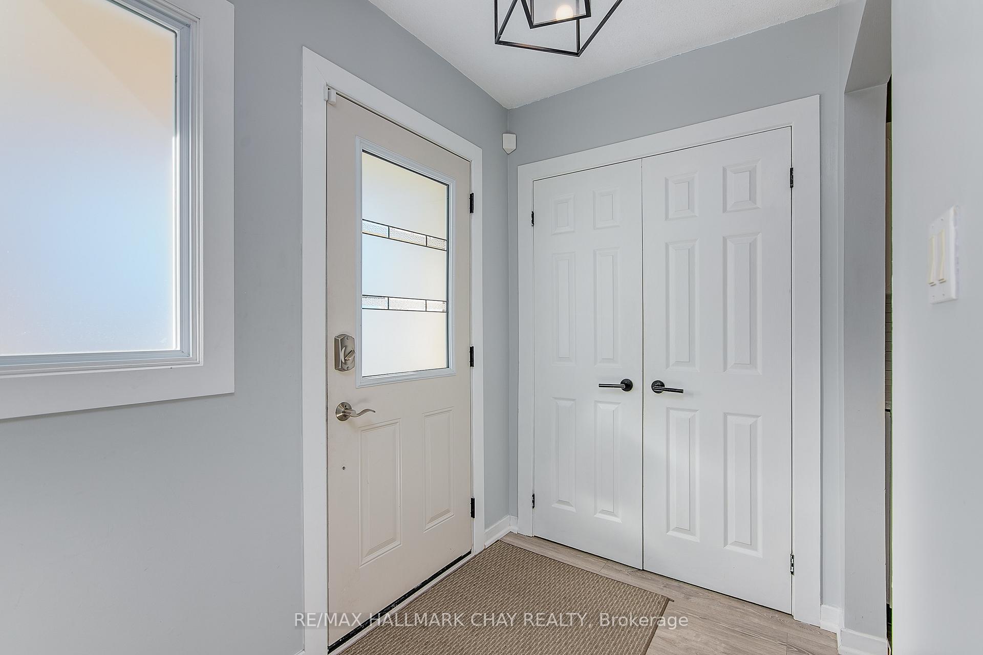 Photo 2 of 40 Knicely Road, Barrie, Painswick North — HOMEH
