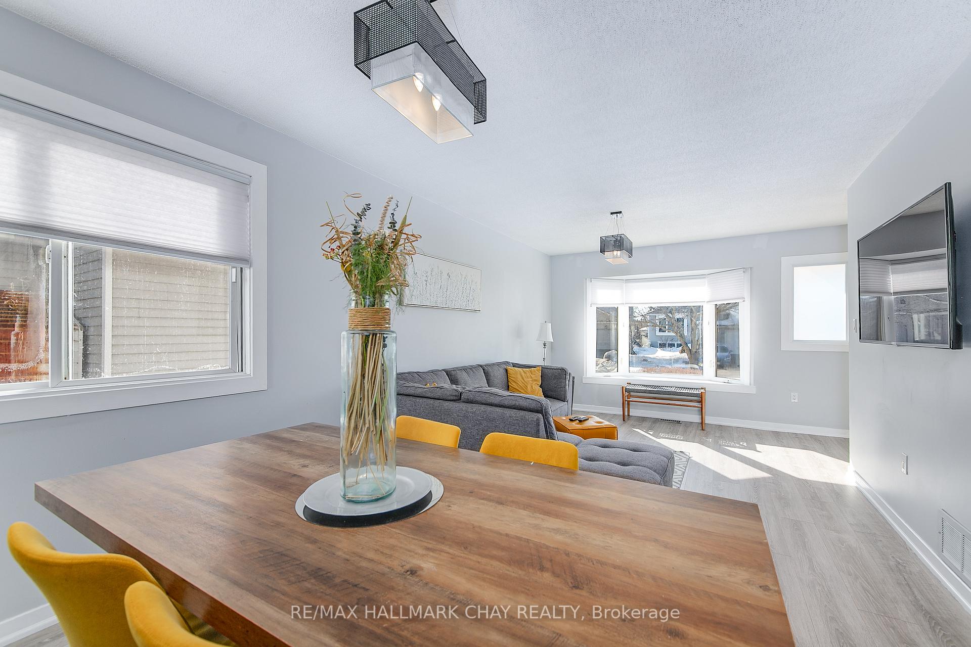 Photo 9 of 40 Knicely Road, Barrie, Painswick North — HOMEH