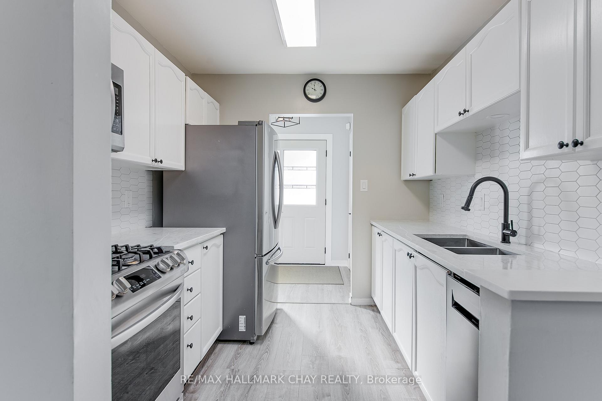 Photo 13 of 40 Knicely Road, Barrie, Painswick North — HOMEH