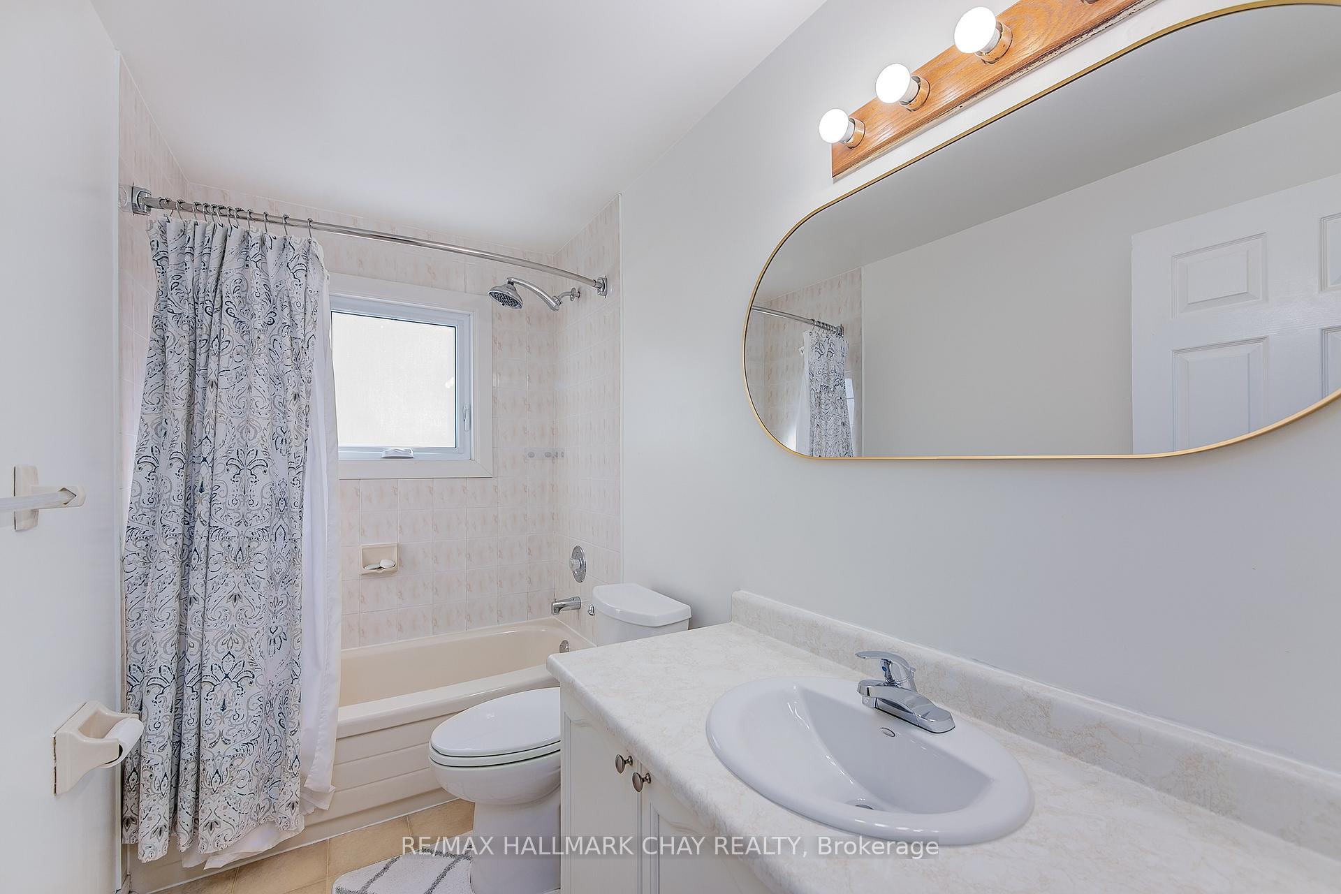 Photo 25 of 40 Knicely Road, Barrie, Painswick North — HOMEH