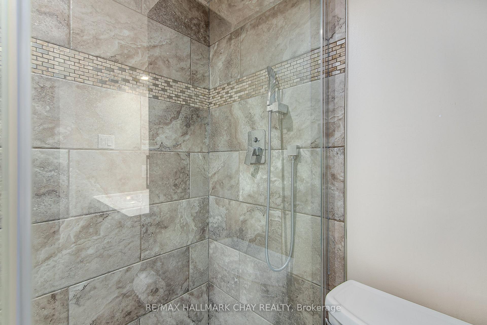 Photo 32 of 40 Knicely Road, Barrie, Painswick North — HOMEH