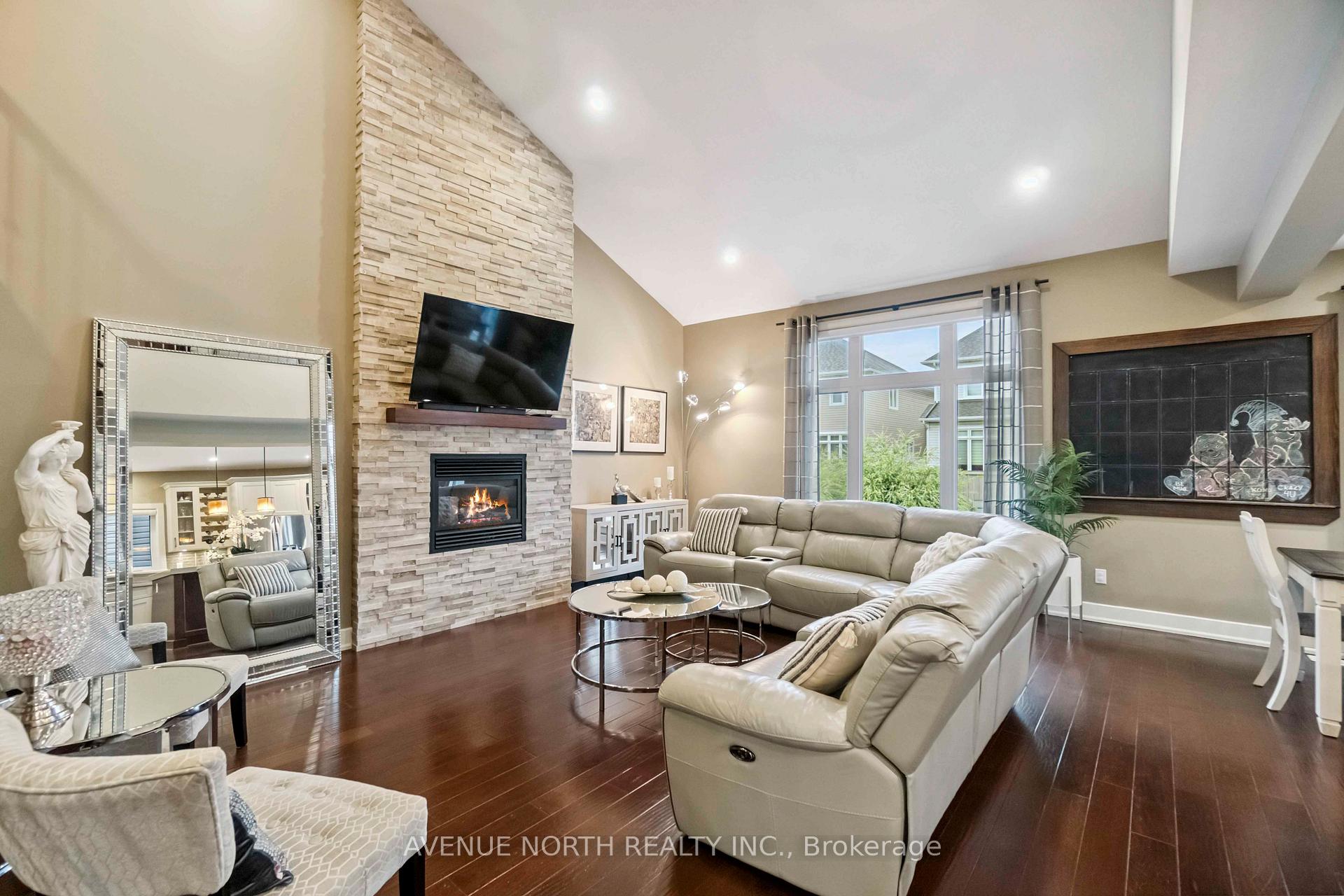 Photo 10 of 718 Bunchberry Way, Ottawa, Blossom Park/Kemp Park/Findlay Creek — HOMEH