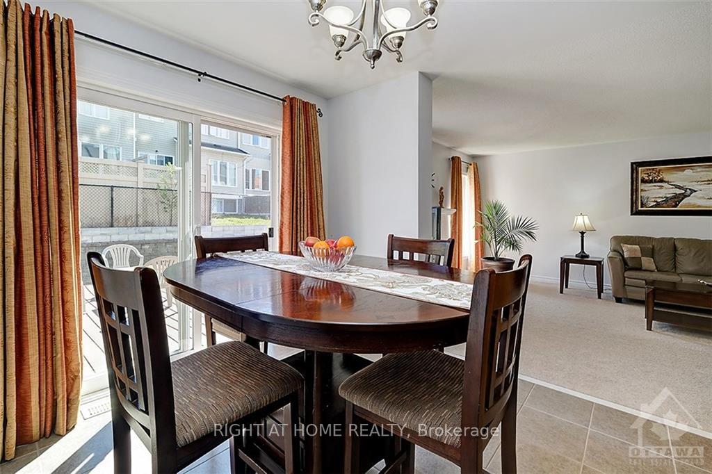 Photo 9 of 849 Clearbrook Drive, Ottawa, Barrhaven - Strandherd — HOMEH