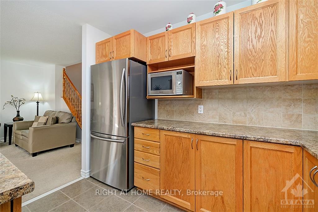 Photo 13 of 849 Clearbrook Drive, Ottawa, Barrhaven - Strandherd — HOMEH