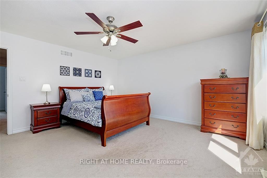Photo 17 of 849 Clearbrook Drive, Ottawa, Barrhaven - Strandherd — HOMEH