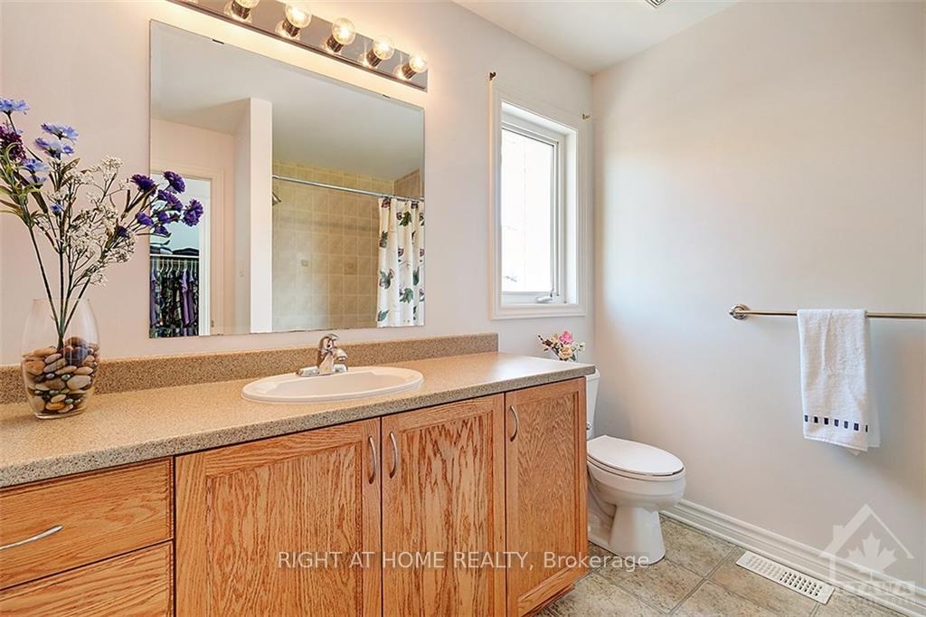 Photo 18 of 849 Clearbrook Drive, Ottawa, Barrhaven - Strandherd — HOMEH