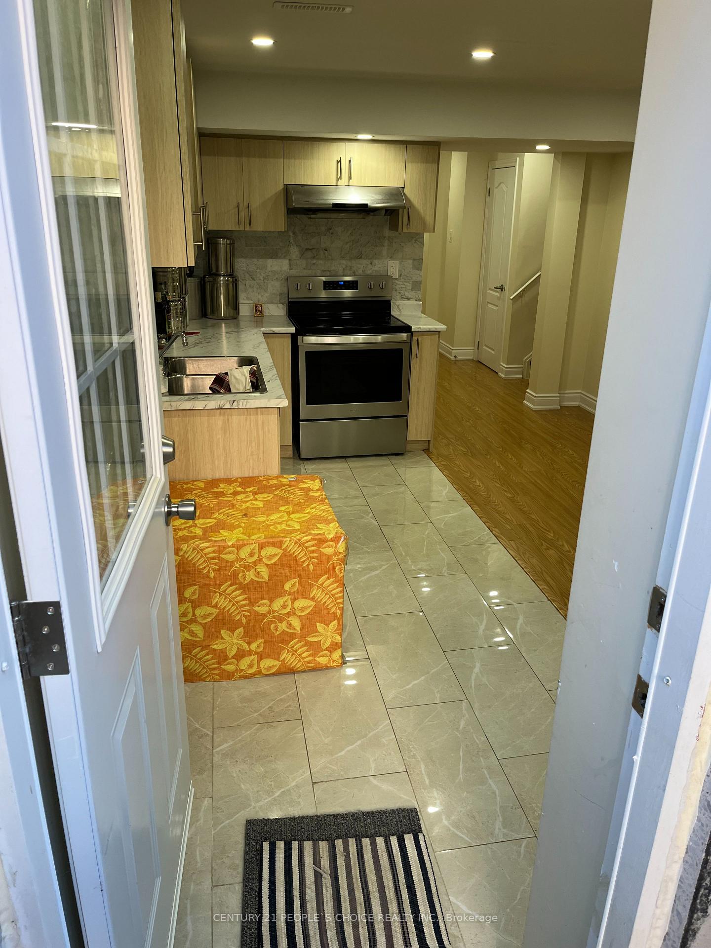 Photo 5 of Unit Bsmt, 14 Bersan Terrace, Brampton, Bram East — HOMEH