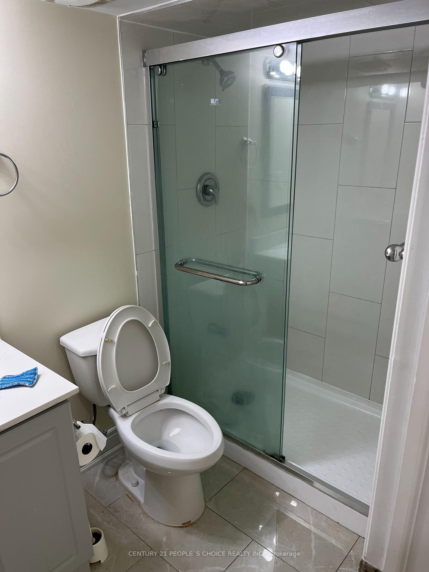 Photo 14 of Unit Bsmt, 14 Bersan Terrace, Brampton, Bram East — HOMEH