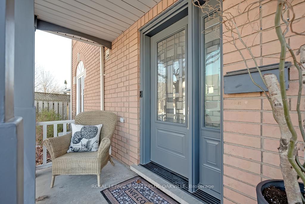 Photo 3 of 2234 Shadetree Avenue, Burlington, Orchard — HOMEH