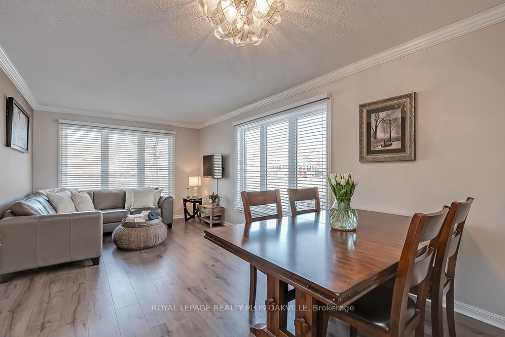 Photo 5 of 2234 Shadetree Avenue, Burlington, Orchard — HOMEH