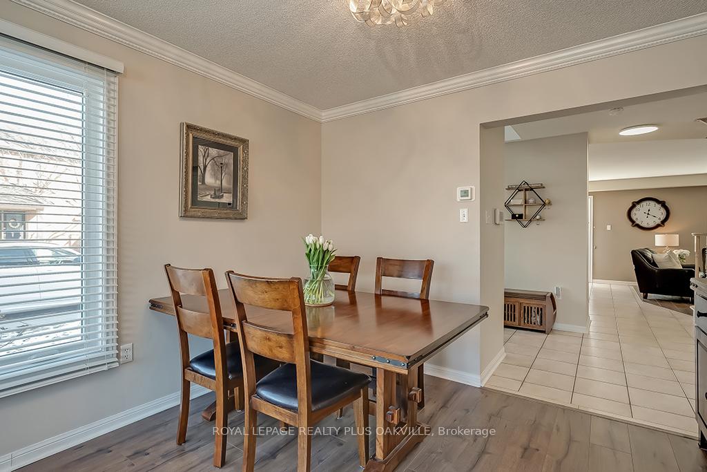 Photo 7 of 2234 Shadetree Avenue, Burlington, Orchard — HOMEH