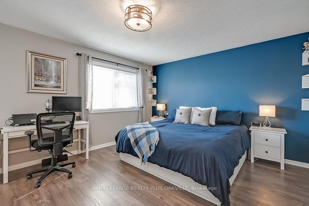 Photo 15 of 2234 Shadetree Avenue, Burlington, Orchard — HOMEH