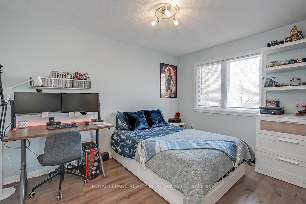 Photo 17 of 2234 Shadetree Avenue, Burlington, Orchard — HOMEH