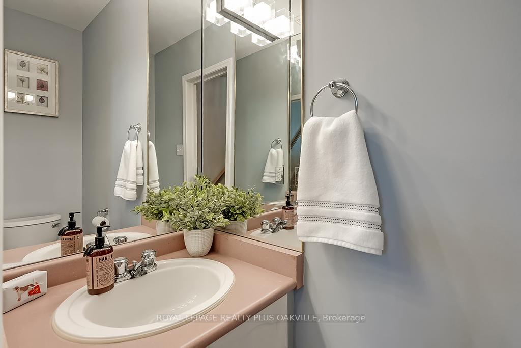 Photo 20 of 2234 Shadetree Avenue, Burlington, Orchard — HOMEH