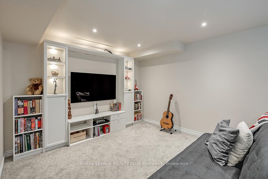 Photo 22 of 2234 Shadetree Avenue, Burlington, Orchard — HOMEH
