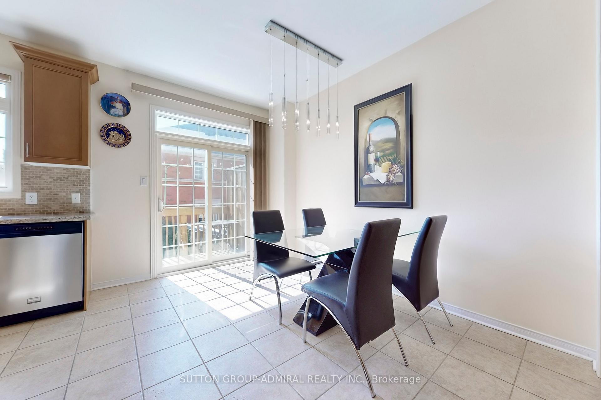 Photo 11 of 23 Warbler Avenue, Vaughan, Patterson — HOMEH