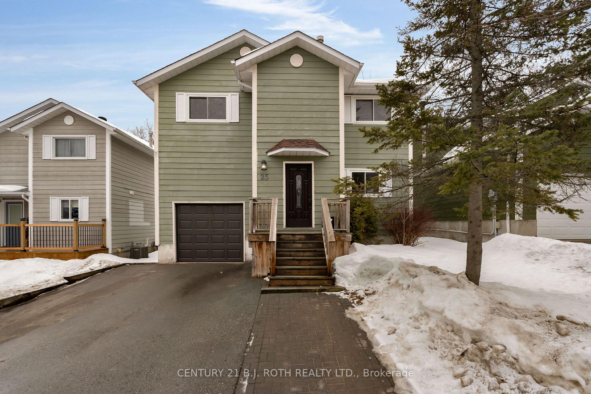 Photo 1 of 25 Elizabeth Street, Barrie, Ardagh — HOMEH