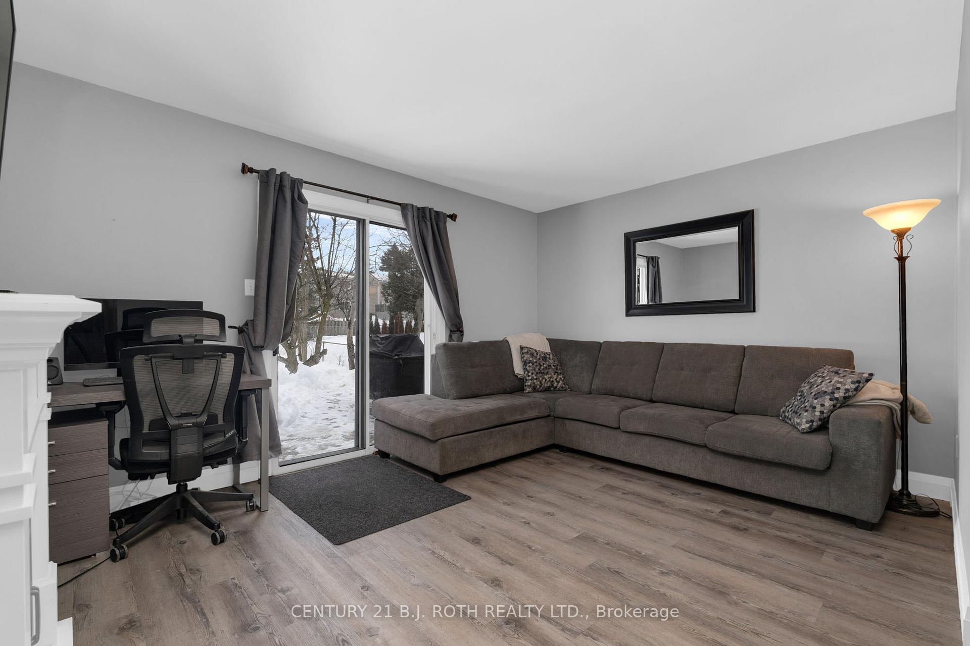 Photo 4 of 25 Elizabeth Street, Barrie, Ardagh — HOMEH
