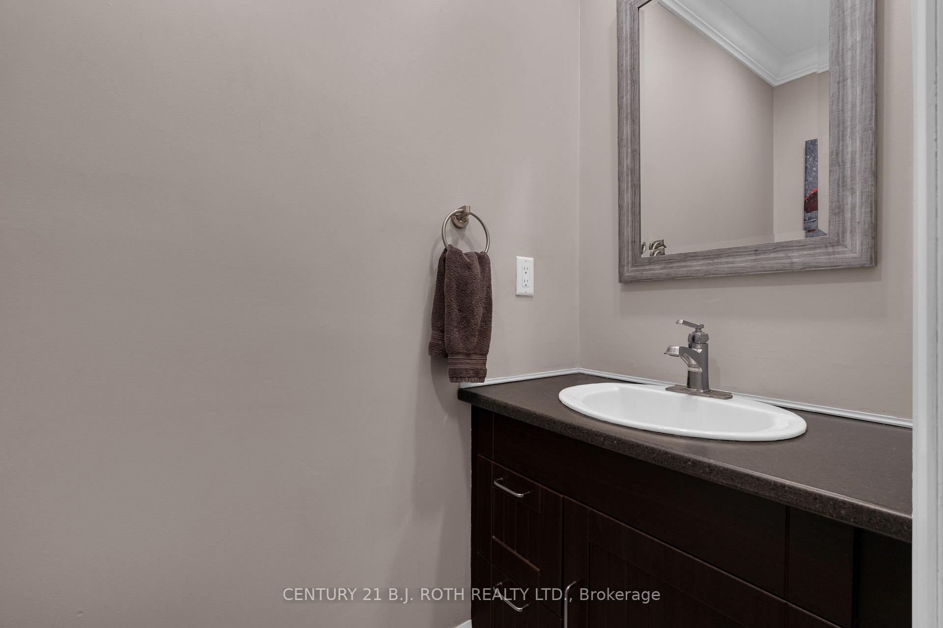 Photo 6 of 25 Elizabeth Street, Barrie, Ardagh — HOMEH