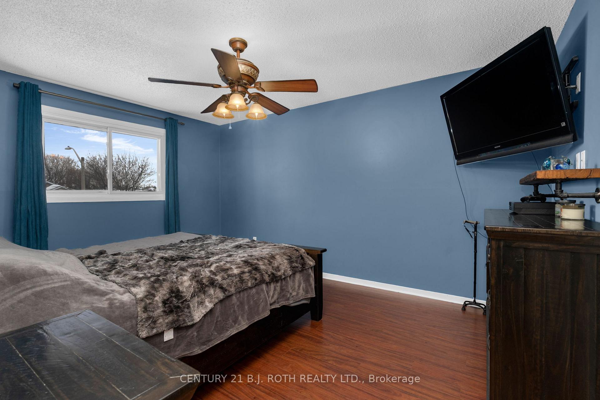 Photo 7 of 25 Elizabeth Street, Barrie, Ardagh — HOMEH