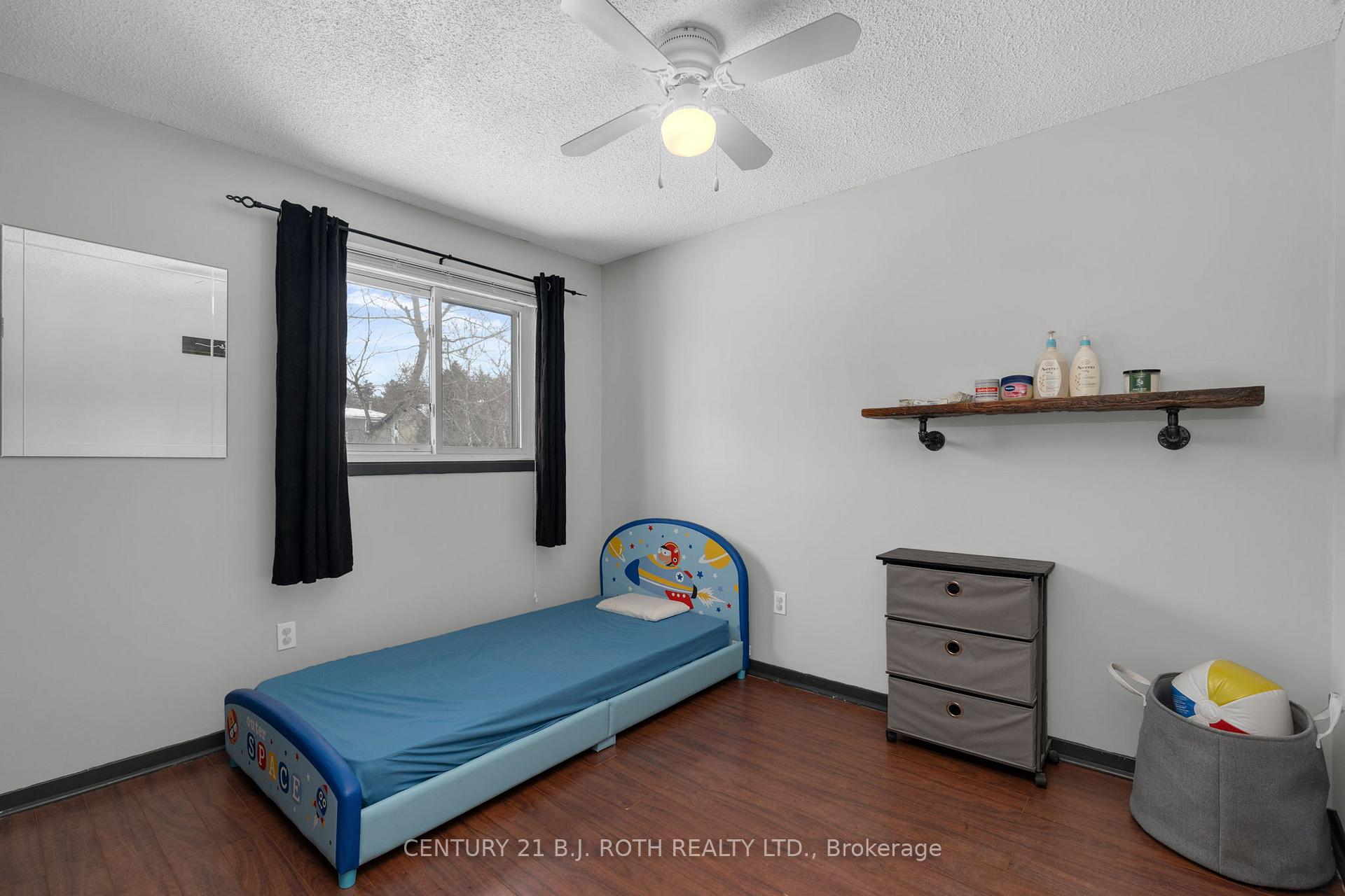 Photo 9 of 25 Elizabeth Street, Barrie, Ardagh — HOMEH
