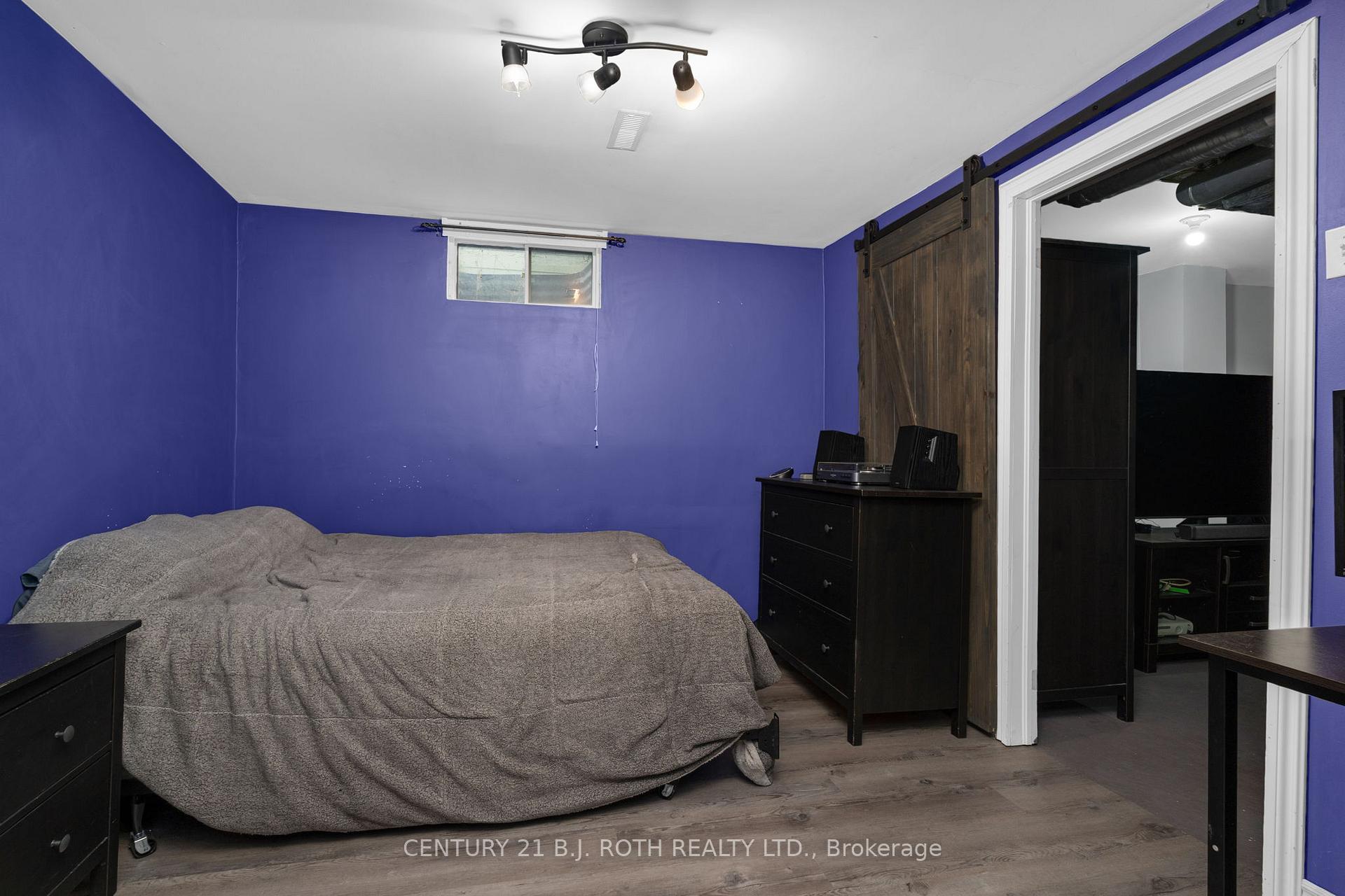 Photo 16 of 25 Elizabeth Street, Barrie, Ardagh — HOMEH