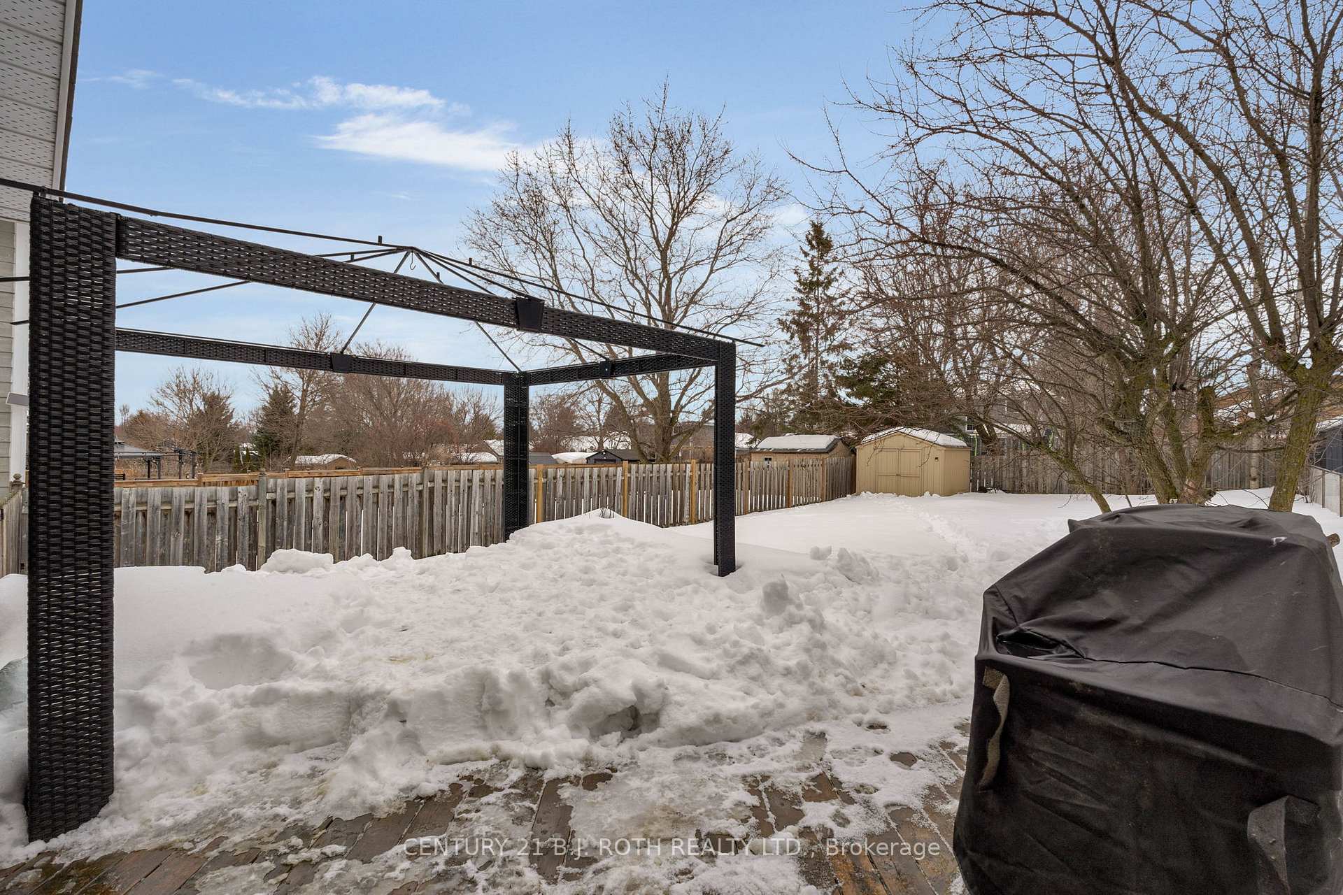 Photo 18 of 25 Elizabeth Street, Barrie, Ardagh — HOMEH