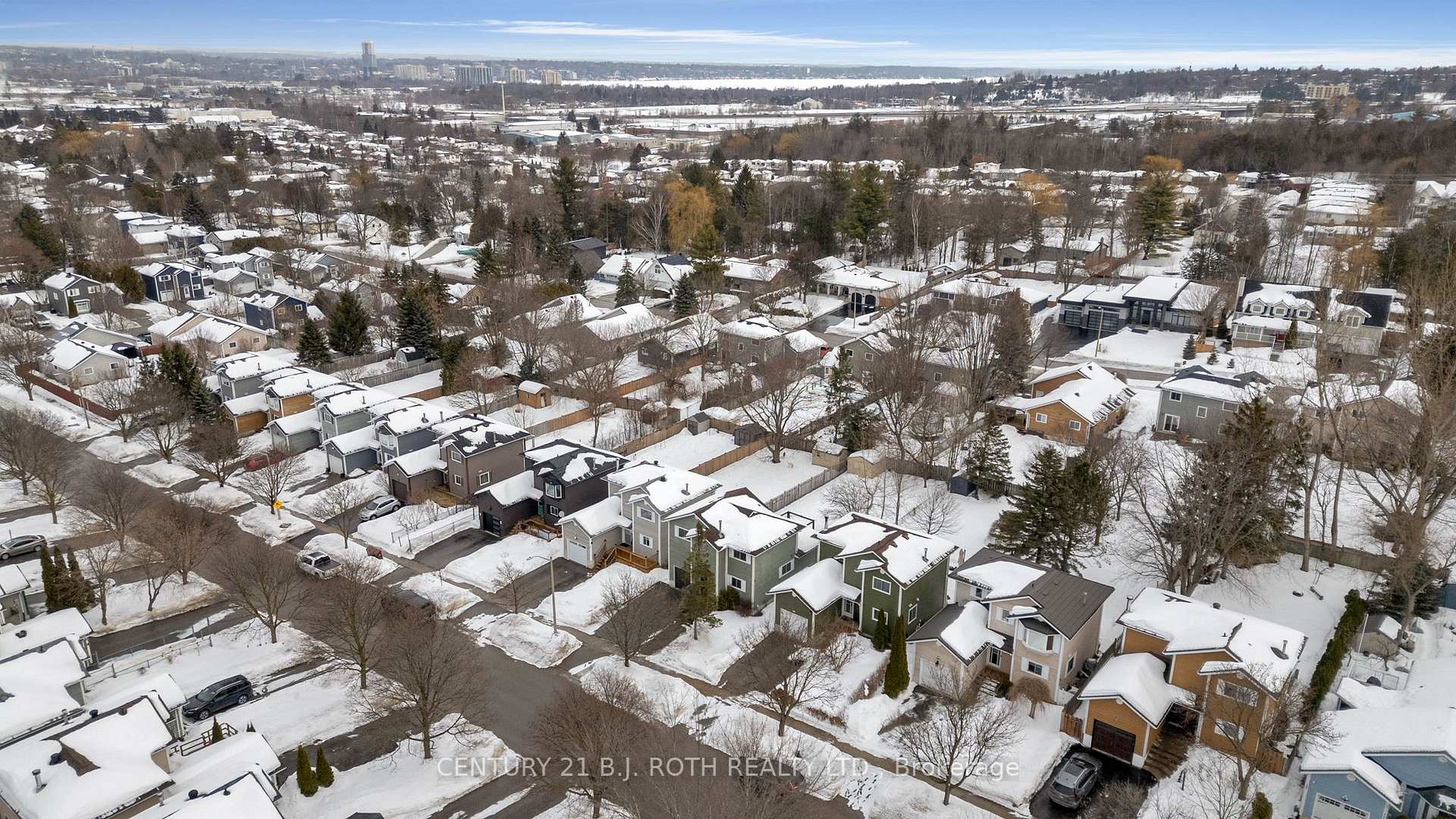 Photo 26 of 25 Elizabeth Street, Barrie, Ardagh — HOMEH