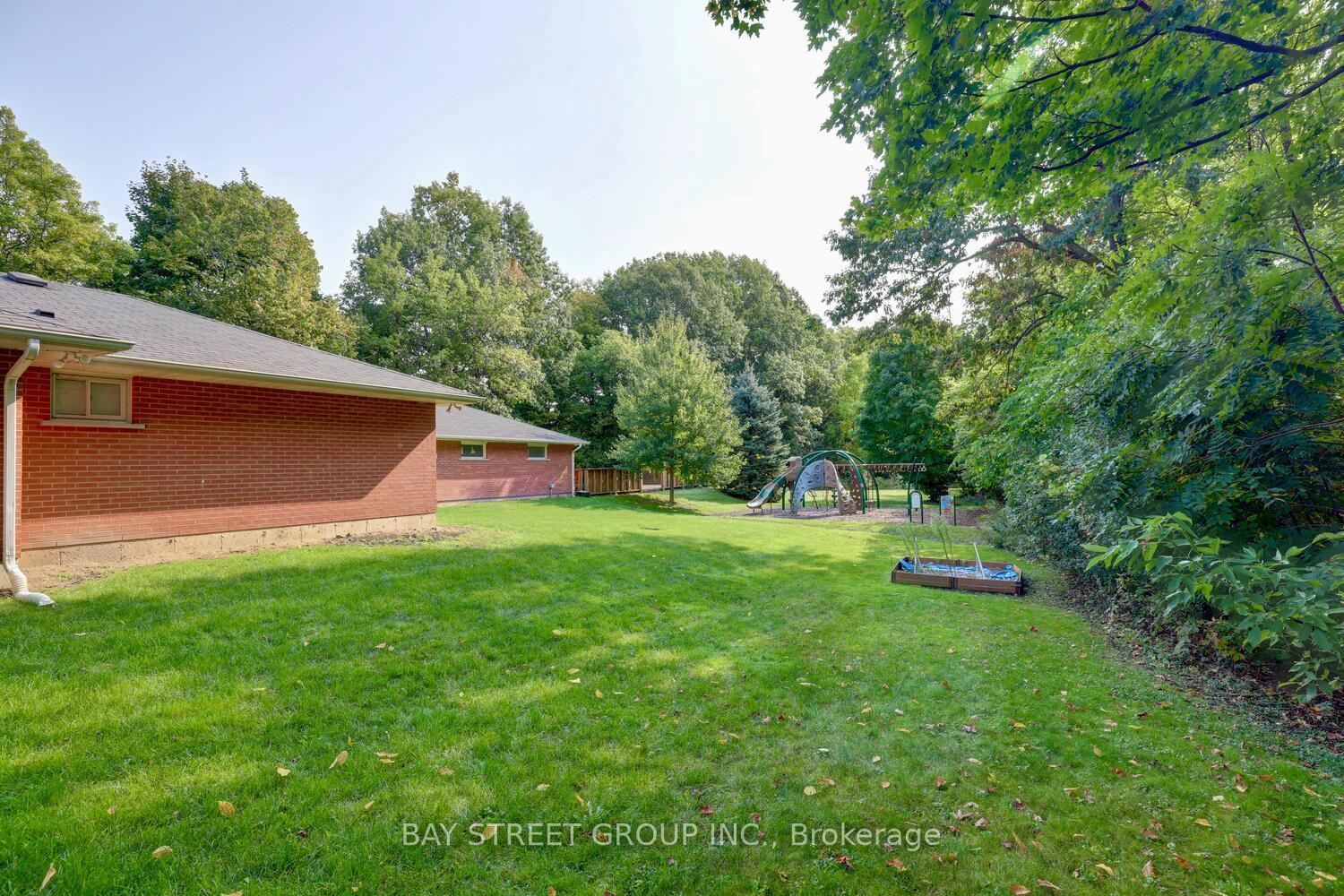 Photo 4 of 1751 Queen Street W, Brampton, Credit Valley — HOMEH