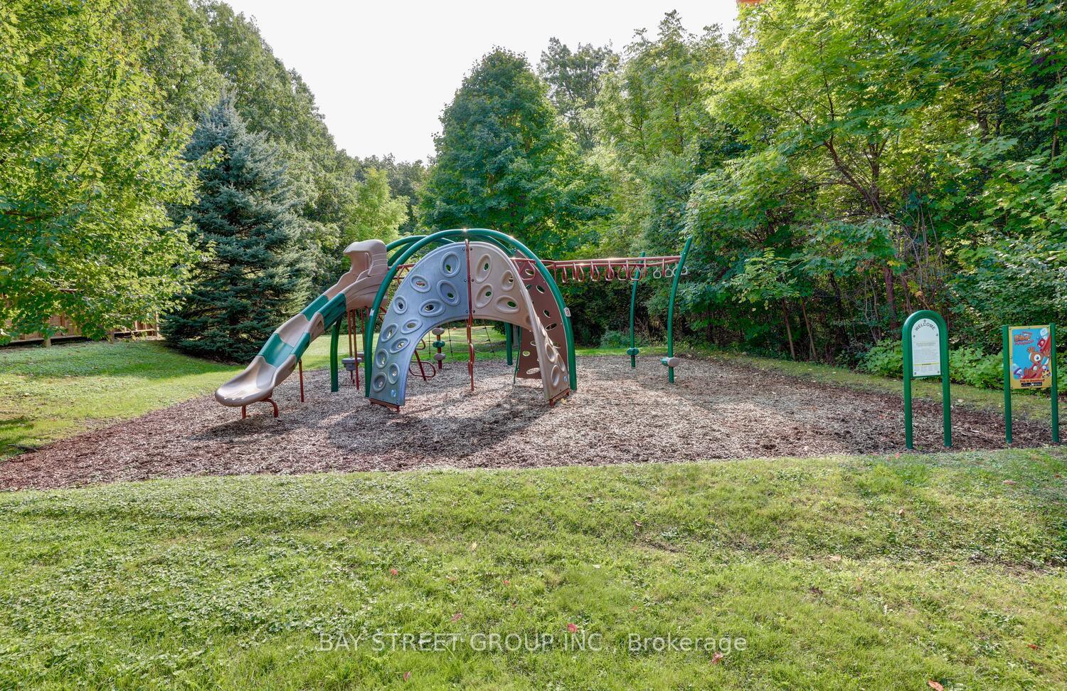 Photo 5 of 1751 Queen Street W, Brampton, Credit Valley — HOMEH