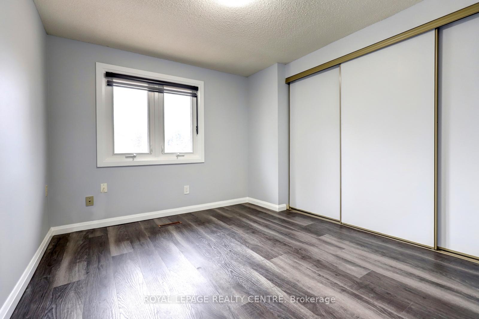 Photo 28 of 3200 Hazelwood Avenue, Burlington, Headon — HOMEH