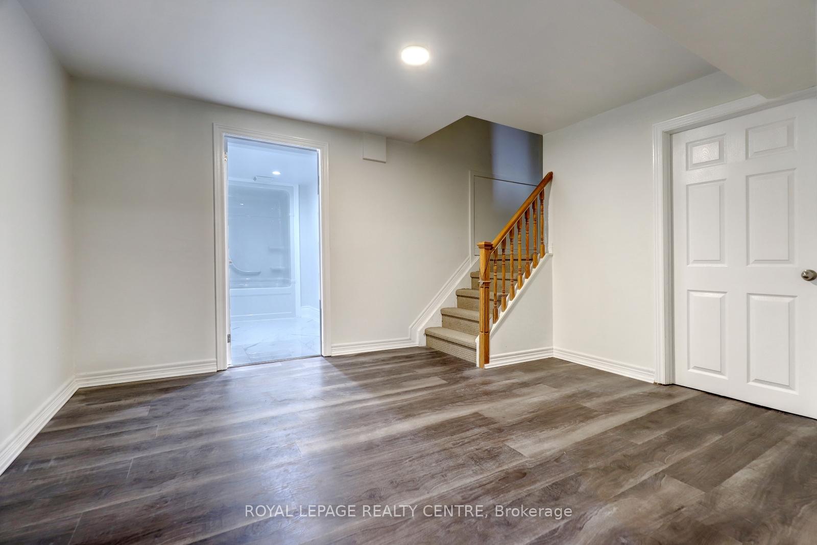 Photo 30 of 3200 Hazelwood Avenue, Burlington, Headon — HOMEH