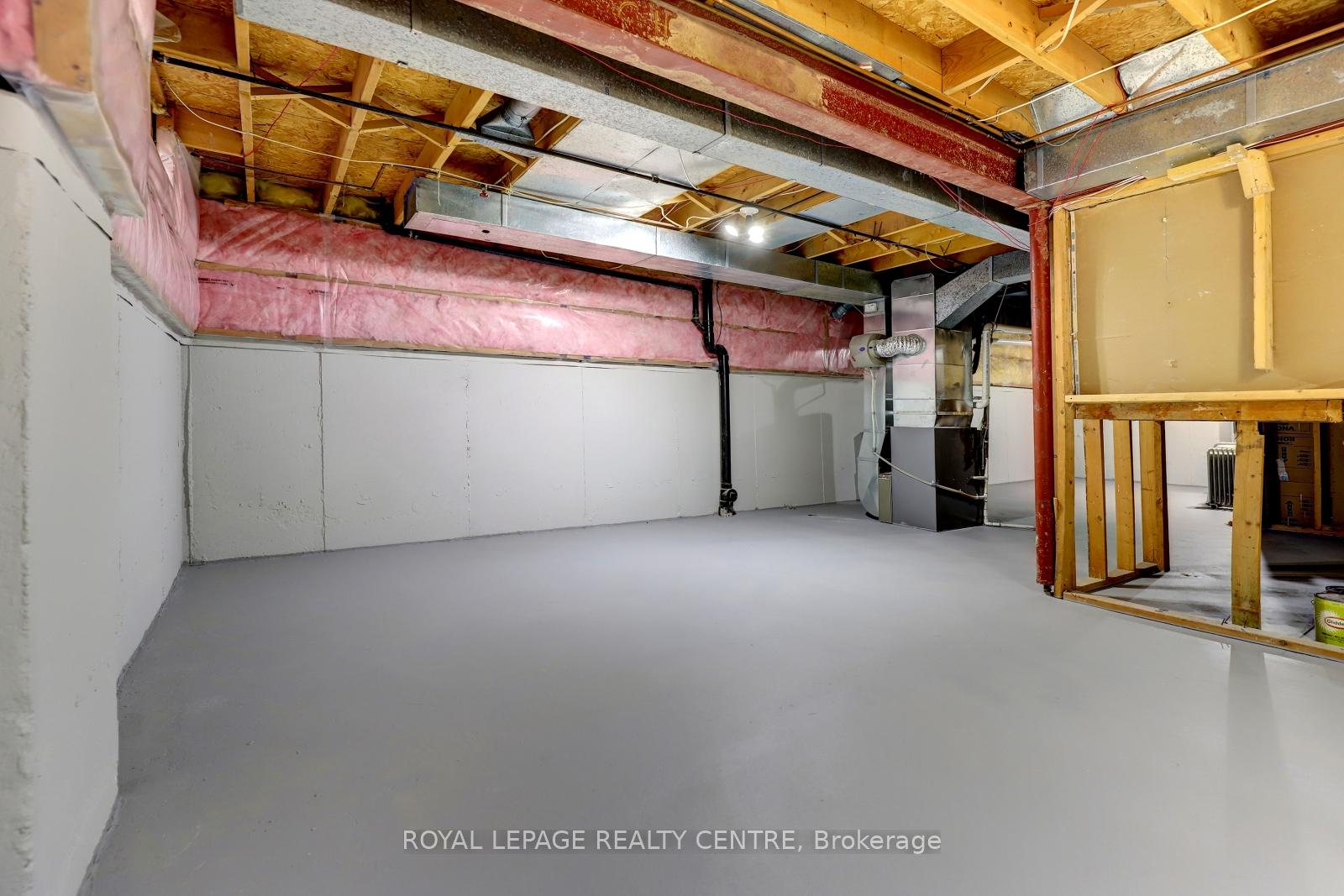 Photo 33 of 3200 Hazelwood Avenue, Burlington, Headon — HOMEH