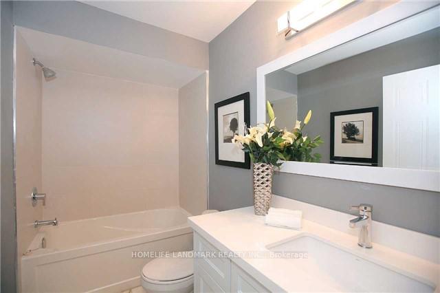 Photo 7 of 131 Roseborough Crescent, Vaughan, Uplands — HOMEH
