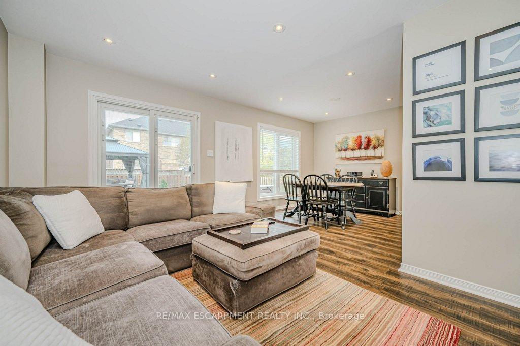 Photo 14 of 633 Amelia Crescent, Burlington, Appleby — HOMEH