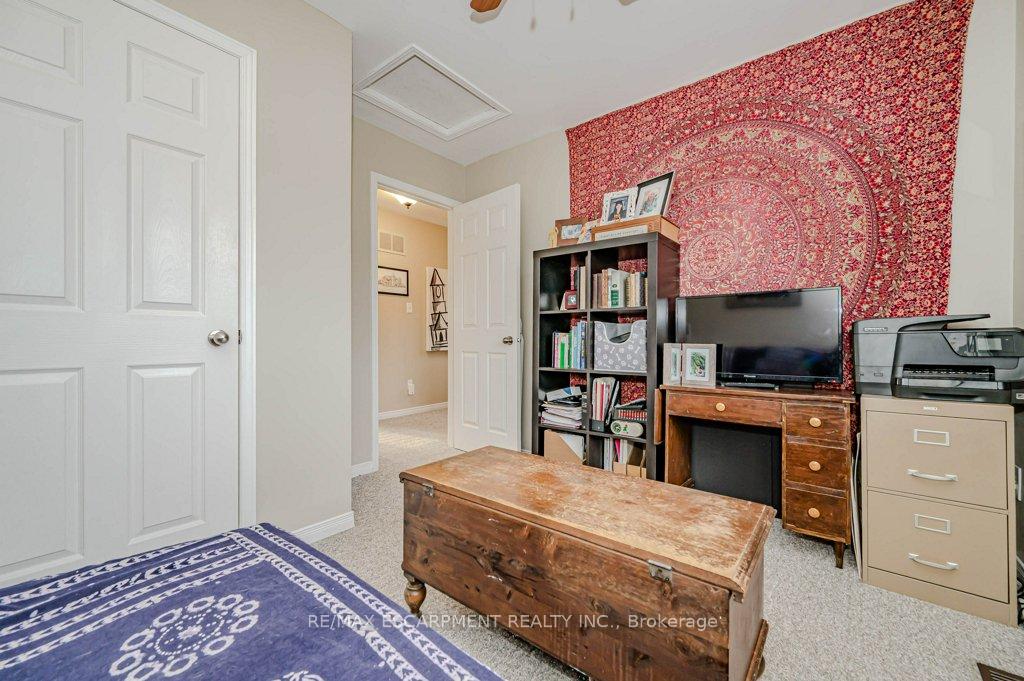 Photo 21 of 633 Amelia Crescent, Burlington, Appleby — HOMEH