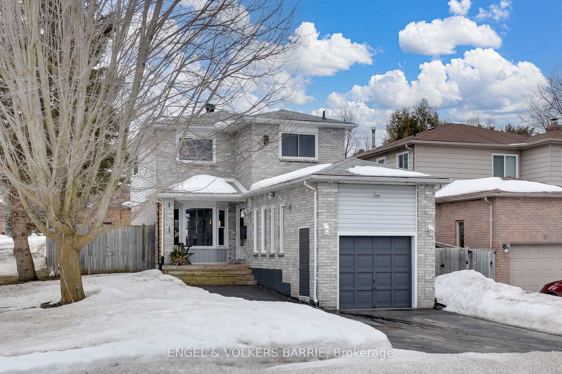 Photo 1 of 30 Garden Drive, Barrie, Allandale Heights — HOMEH