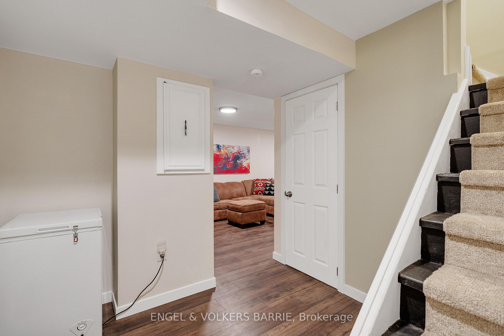 Photo 26 of 30 Garden Drive, Barrie, Allandale Heights — HOMEH